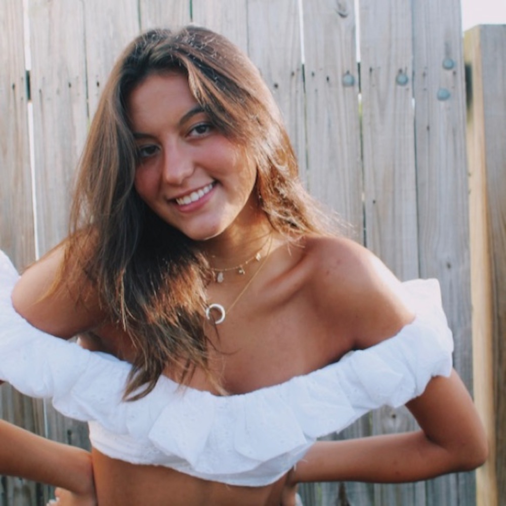 Meet your Posher, Isabella